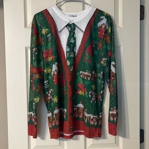 - FauxReal Men’s Christmas Long sleeve tee size Medium